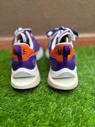 Nike Vaporwaffle x Sacai Morado
