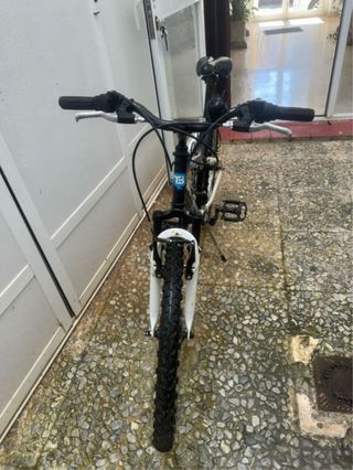Bicicleta Montaña 24 Negra y Blanca