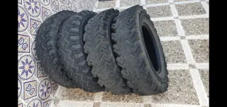 Land Rover Santana 7.50 16 112/110L Neumáticos