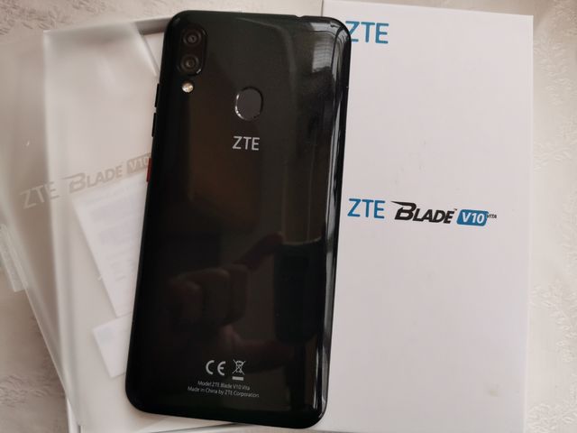 ZTE  V10 Vita de 64Gb , Dual Camera 