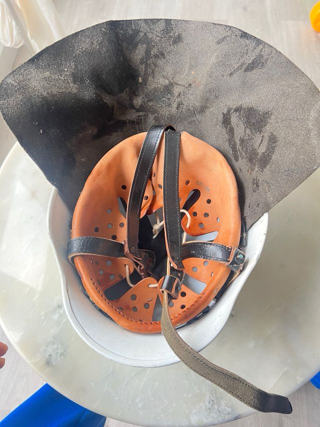 Casco bombero alemán derivado del modelo M34,