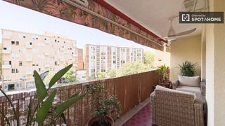 Piso en alquiler en Porta en Barcelona