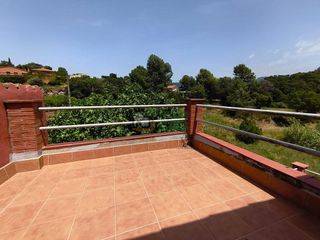 Casa pareada en venta en Rellinars