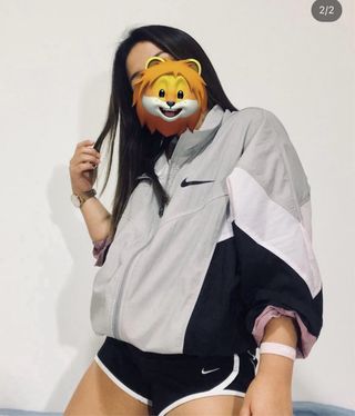 Cortavientos Nike oversize 