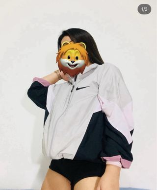 Cortavientos Nike oversize 