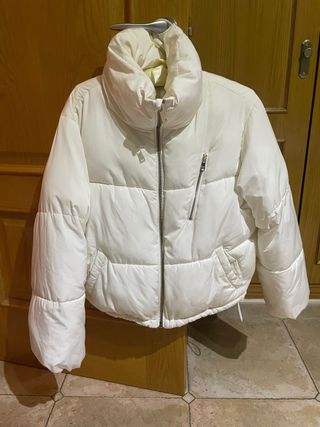Plumas Bershka Blanca Talla S