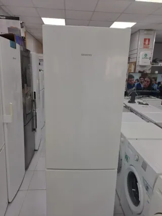Nevera Siemens 1,85m neofrost 