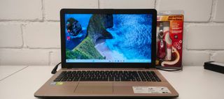 Portátil Asus i7 8GB RAM SSD + Batería REGALO