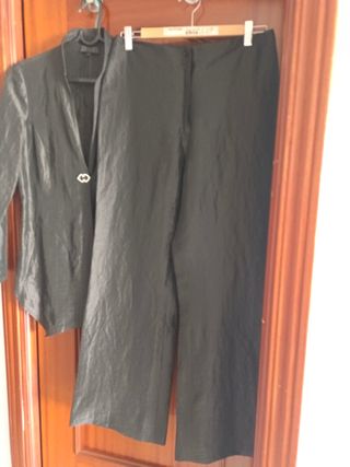Traje chaqueta negro para eventos