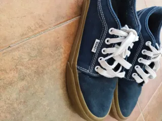 Zapatillas Vans Azul Marino y Marrón