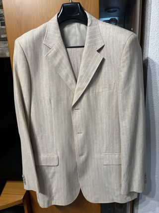 Traje de chaqueta a rayas para hombre