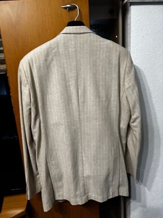 Traje de chaqueta a rayas para hombre