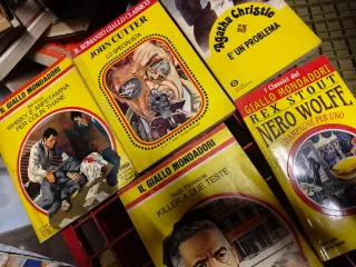 lotto di libri vecchi a 3 euro al pezzo