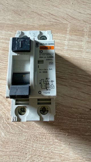 Diferencial Merlín Gerin 25a id 30ma