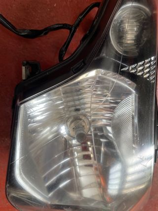 Faro Delantero Honda CBR125R 2013