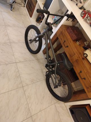 Bicicleta BMX como nueva muy poco uso 