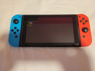 Nintendo Switch Roja y Azul con Caja