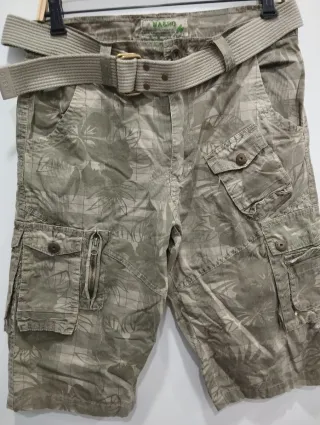 Bermuda chico T.42 con cinturón