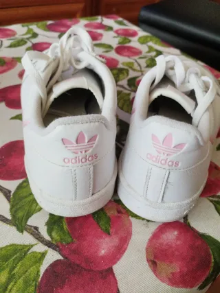 Deportivas Adidas Blancas y Rosas