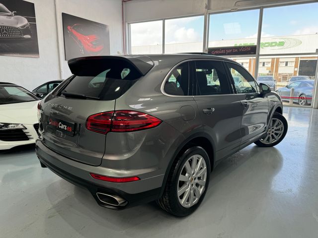 Porsche Cayenne 2015