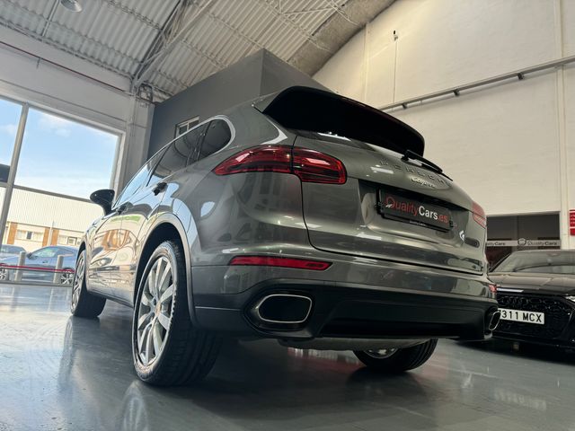 Porsche Cayenne 2015