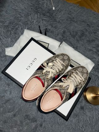 Zapatillas Gucci Beige y Rojo