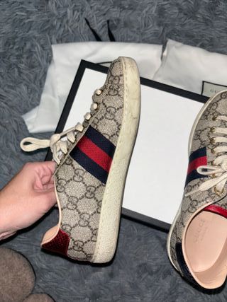 Zapatillas Gucci Beige y Rojo