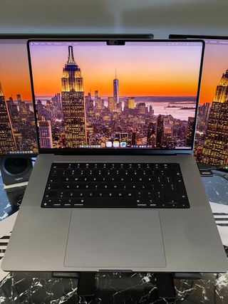 MacBook Pro M1 Max/64GB RAM/1TB SSD