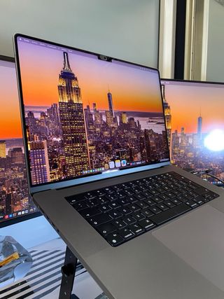 MacBook Pro M1 Max/64GB RAM/1TB SSD
