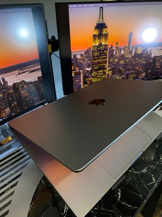 MacBook Pro M1 Max/64GB RAM/1TB SSD