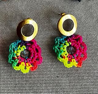 Bisutería artesanal pendientes hechos a mano