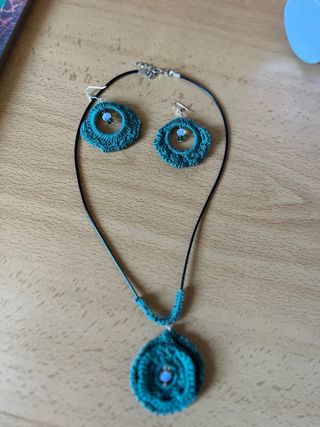 Bisutería artesanal pendientes hechos a mano