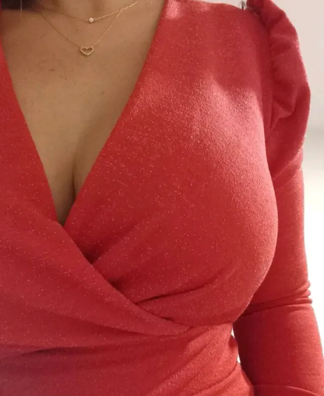 Vestido rojo elegante manga larga