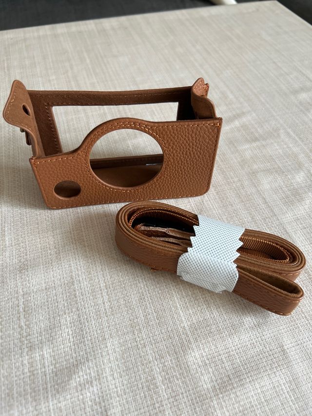 Funda cuero Fujifilm Mini Evo + Correa