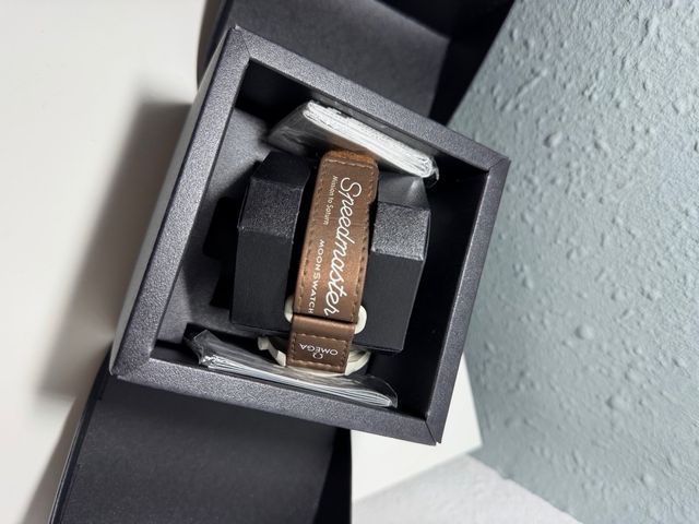 Omega x Swatch Missione verso Saturno