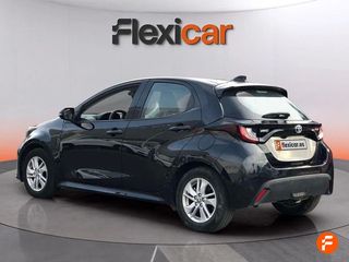 Toyota Yaris 1.5 120H Business Plus