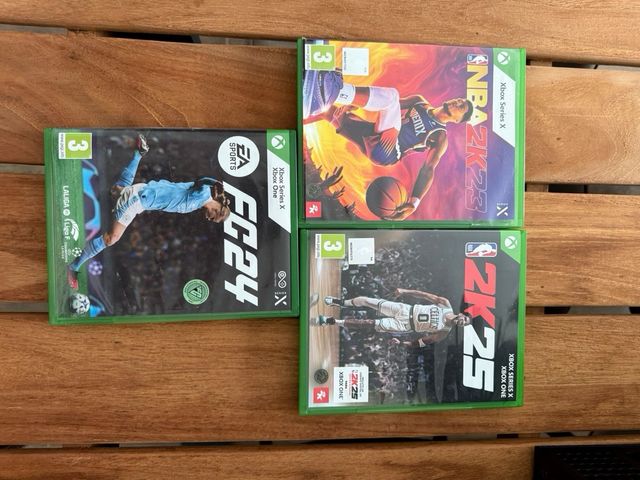 Xbox Series X 1TB SSD + 3 Juegos y base de carga