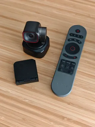 Obsbot Tiny 2 webcam PTZ con Control Remoto