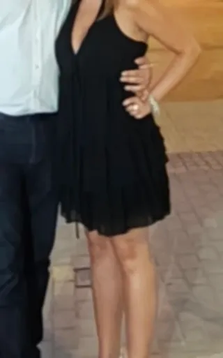 Vestido Zara Negro Volantes