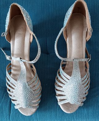 Bonitos zapatos de baile