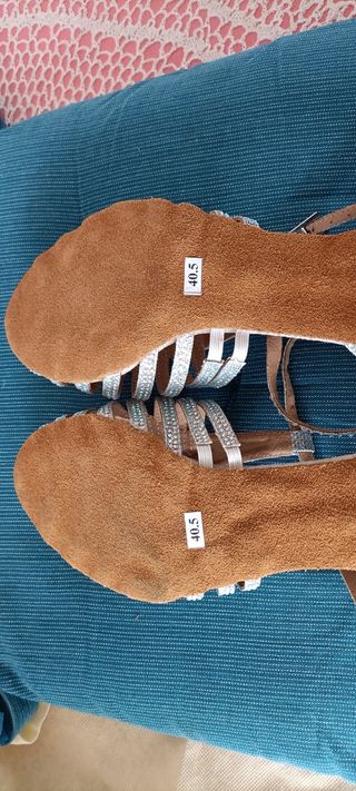 Bonitos zapatos de baile