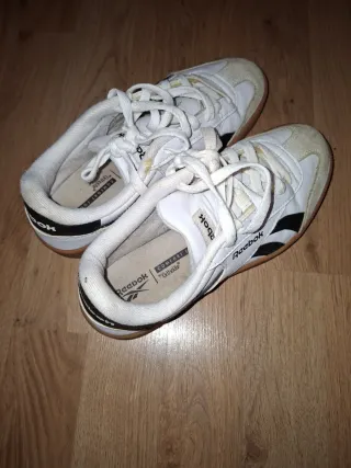 Zapatillas Reebok Blancas y Negras