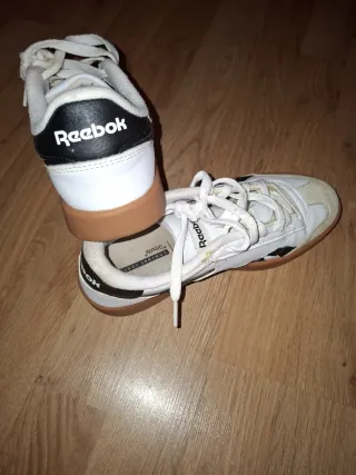 Zapatillas Reebok Blancas y Negras