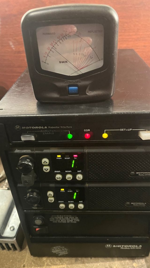 Motorola GR300 VHF canalización 12,5 khz