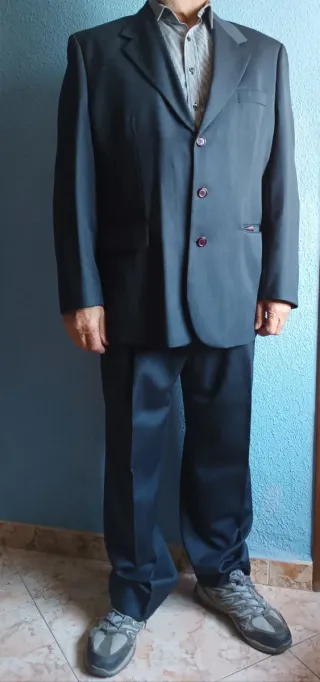 Traje de caballero gris