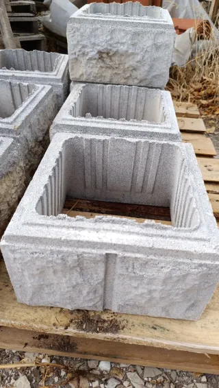 10 Pilares Encastrables de Hormigón