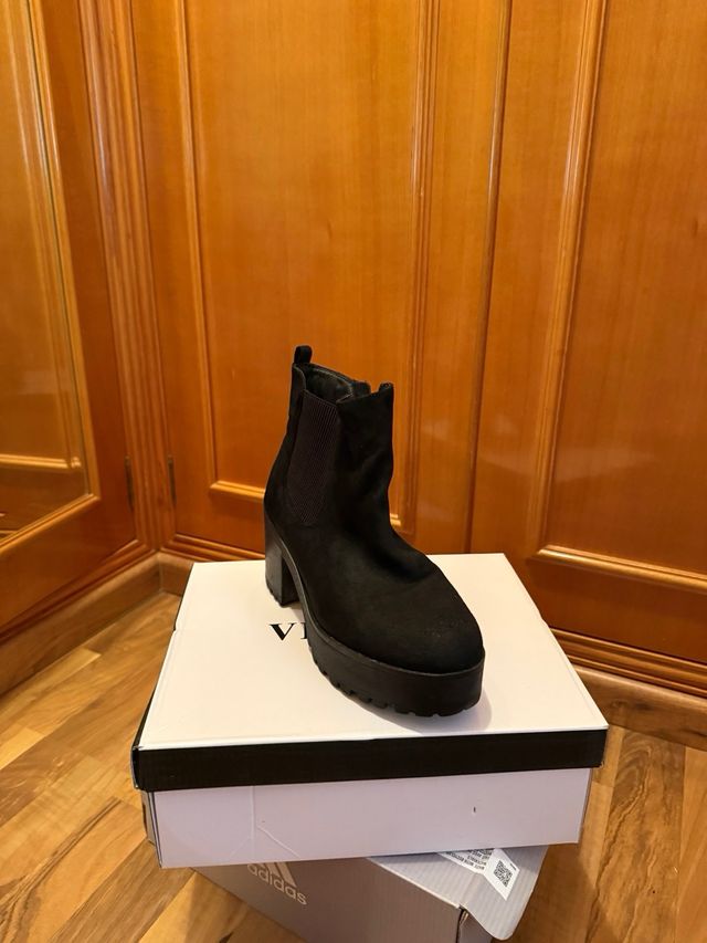 Botines negros plataforma tacón