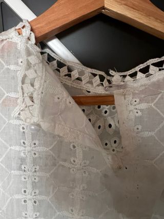 Camisa blanca bordada