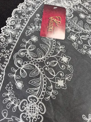 Mantilla de encaje tul cristal