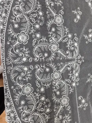 Mantilla de encaje tul cristal